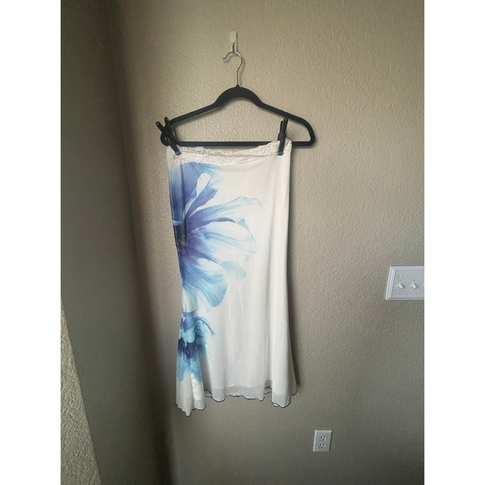 SHEIN Pretty Beach cover up set! (Médium) - Picture 3 of 6